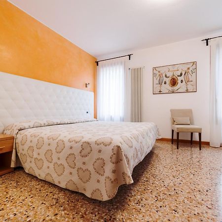 Hotel Roma Читтаделла Экстерьер фото