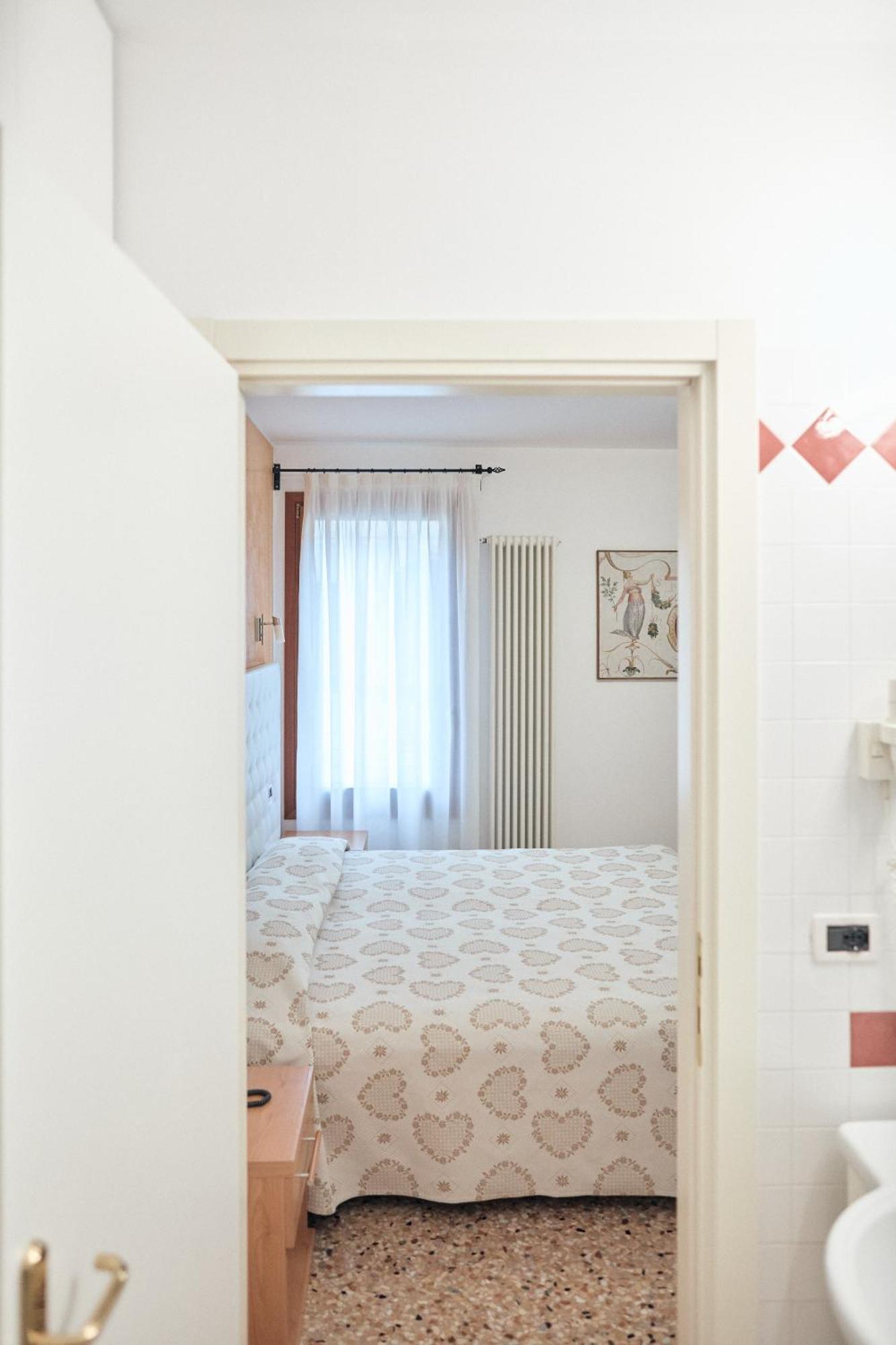 Hotel Roma Читтаделла Экстерьер фото