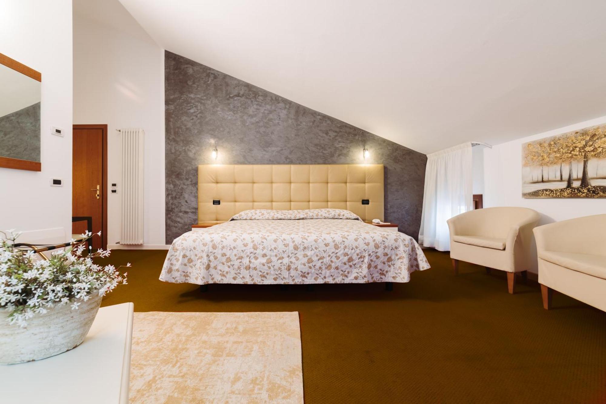Hotel Roma Читтаделла Экстерьер фото