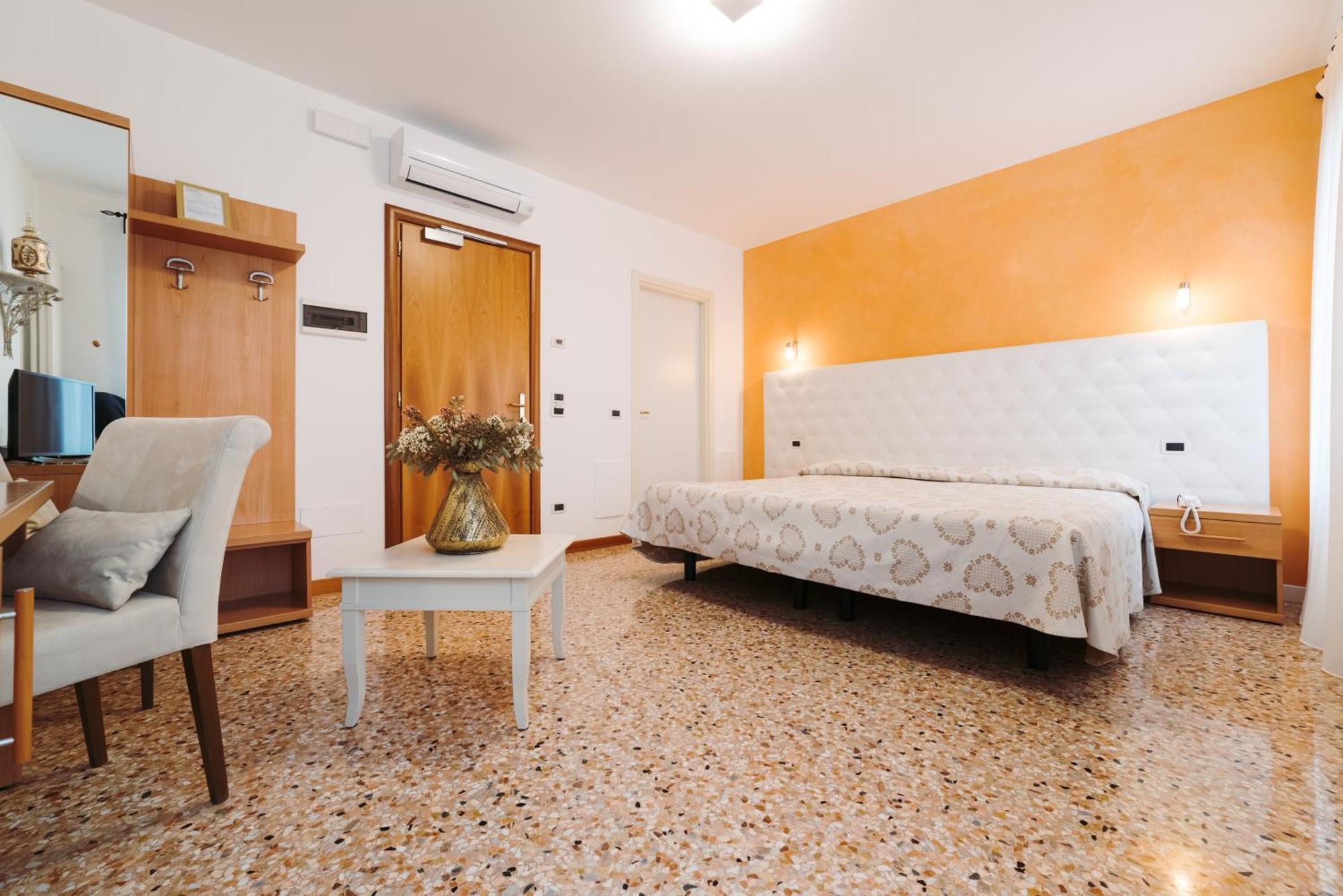Hotel Roma Читтаделла Экстерьер фото