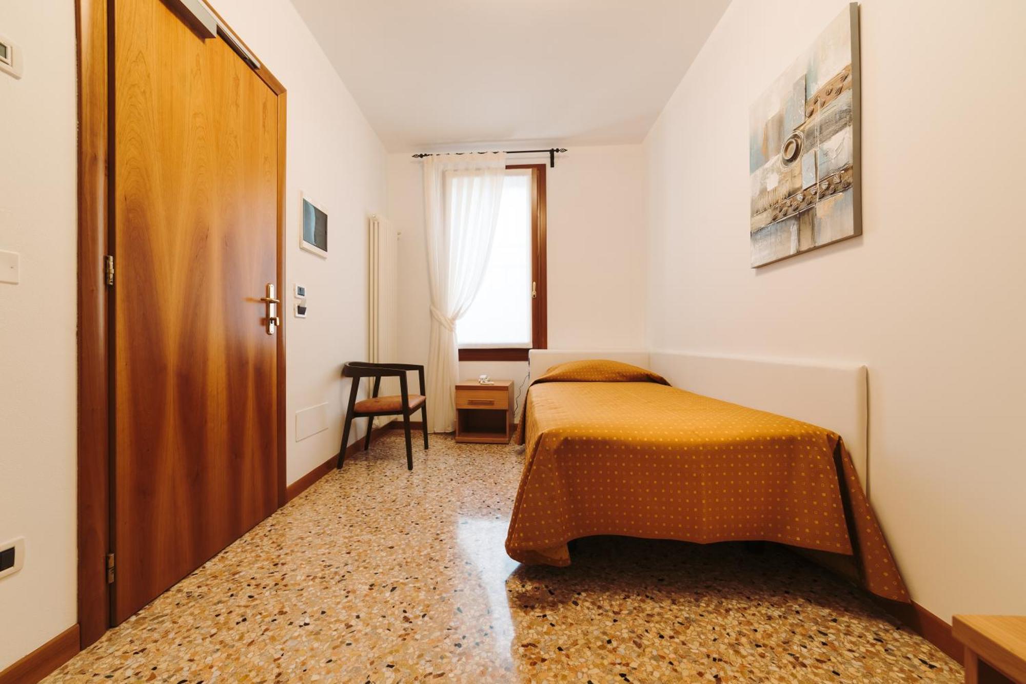 Hotel Roma Читтаделла Экстерьер фото